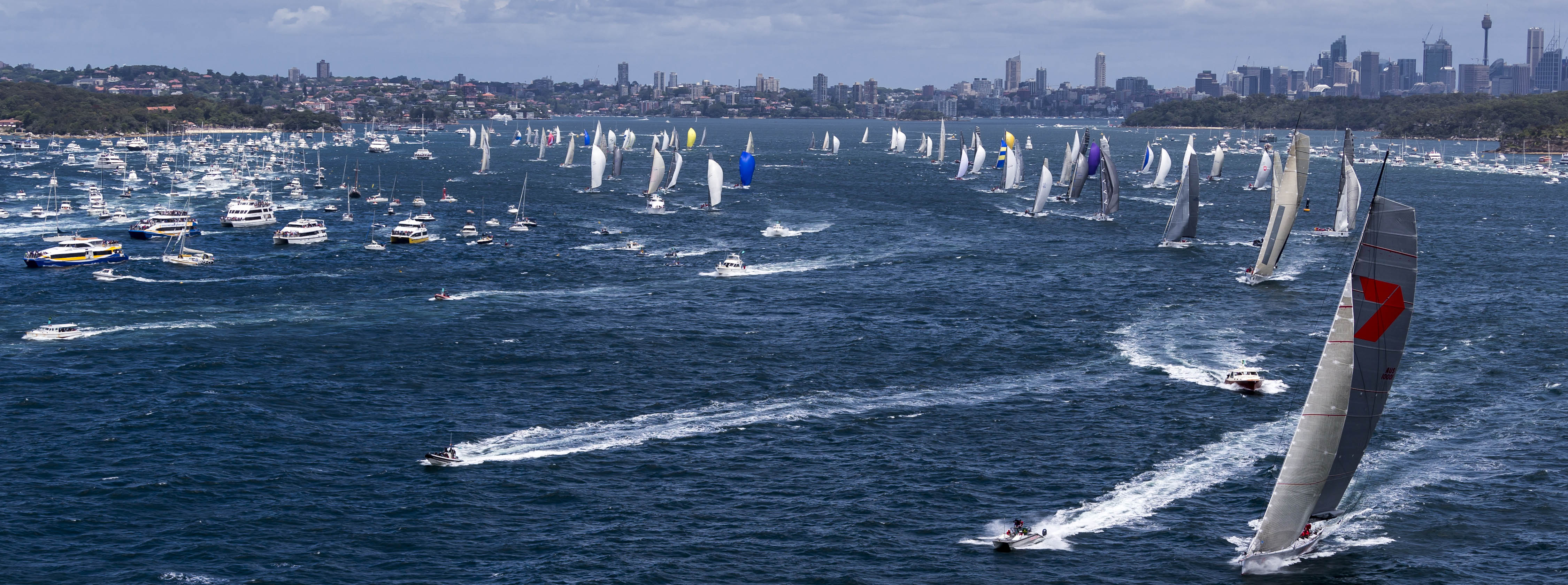 Clipper Race fleet and Sir Robin Knox-Johnston officially entered in Rolex Sydney Hobart Race 2015