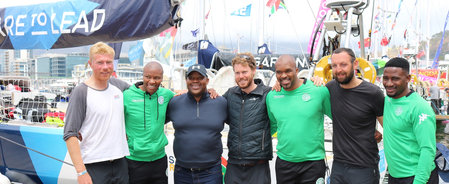 Bloemfontein Celtic FC team with Clipper Race Skippers