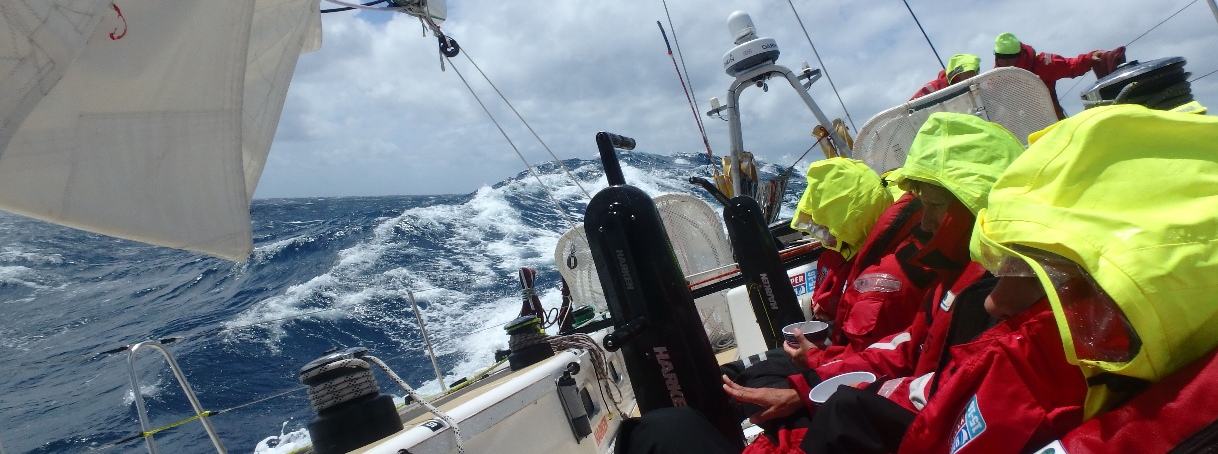 ​Race 3, Day 3: Fickle winds, squalls and Agulhas current make progress difficult 