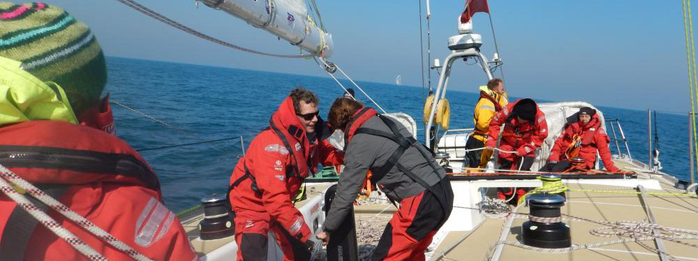 ​Race 9 Day 6: Shifty, light winds hinder progress on Great Circle Route north