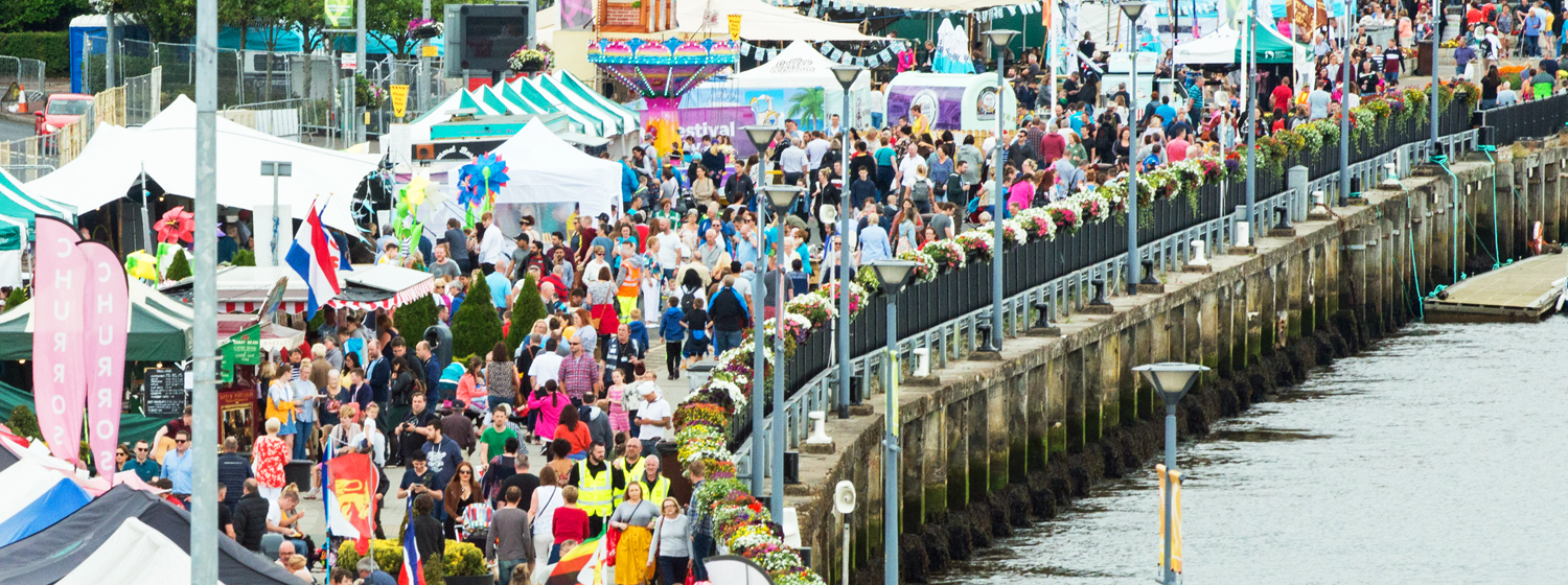 Crowds on Day 1 of the Foyle Maritime Festival. Copyright Martin McKeown
