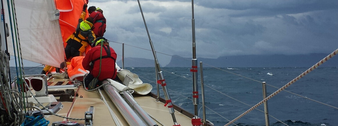 Clipper Ventures 10 hit by cold front in final 45 miles to Hobart